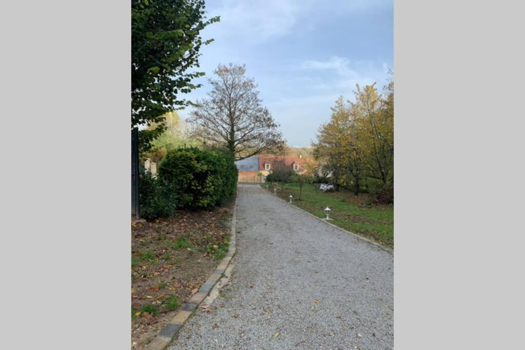 Le Lodge Des Villettes Jouy-le-Moutier Eksteriør billede